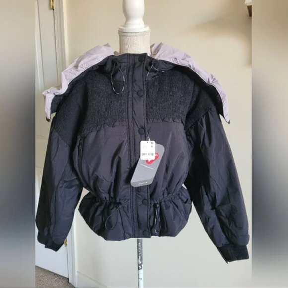 Free People Sunday Skies Snow Puffer Hooded Waterproof Jacket size M - Picture 4 of 7